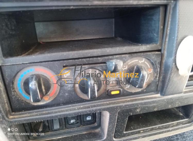 2014 renault maxity dti 130