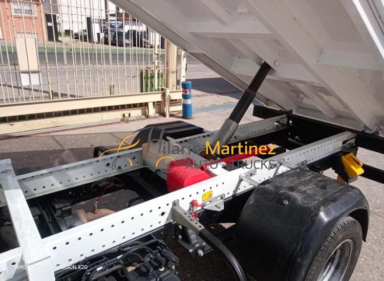 2019 renault maxity dti 130